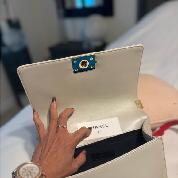 Channel boy - Picture 3 of 3